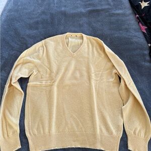 Men's Cashmere V-Neck Yellow Sweater